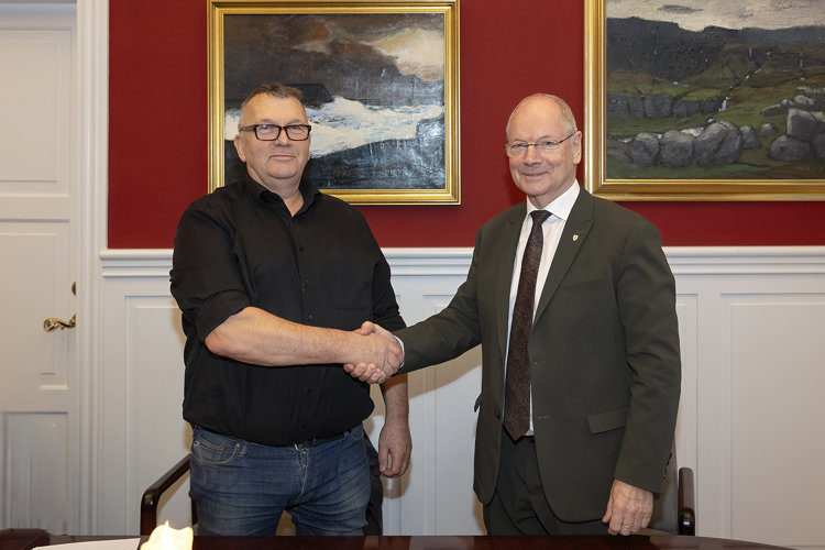 Heri Sverrason Heðin Mortensen Avtala 15Des23 84A9240
