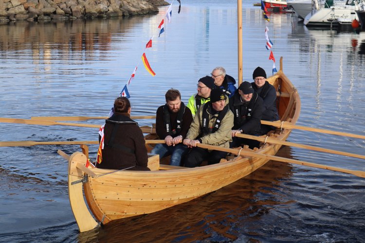 Bátur Flotaður Kvøldskúlin