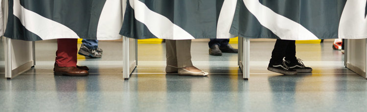 Mynd til val_web_David Kahr